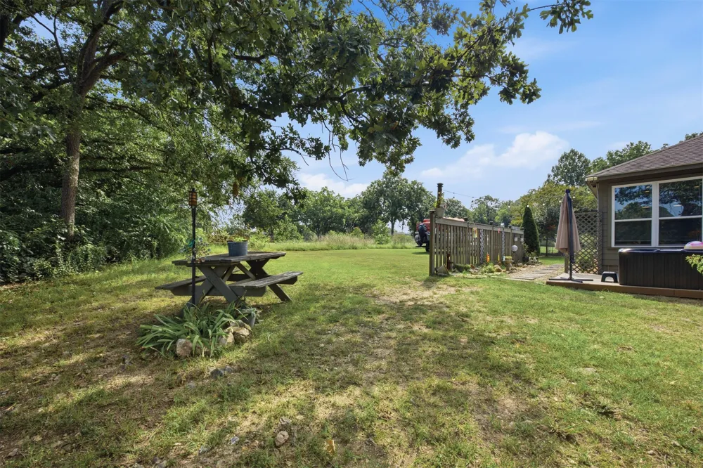 137 NE 439 DRIVE Spavinaw, OK 74366