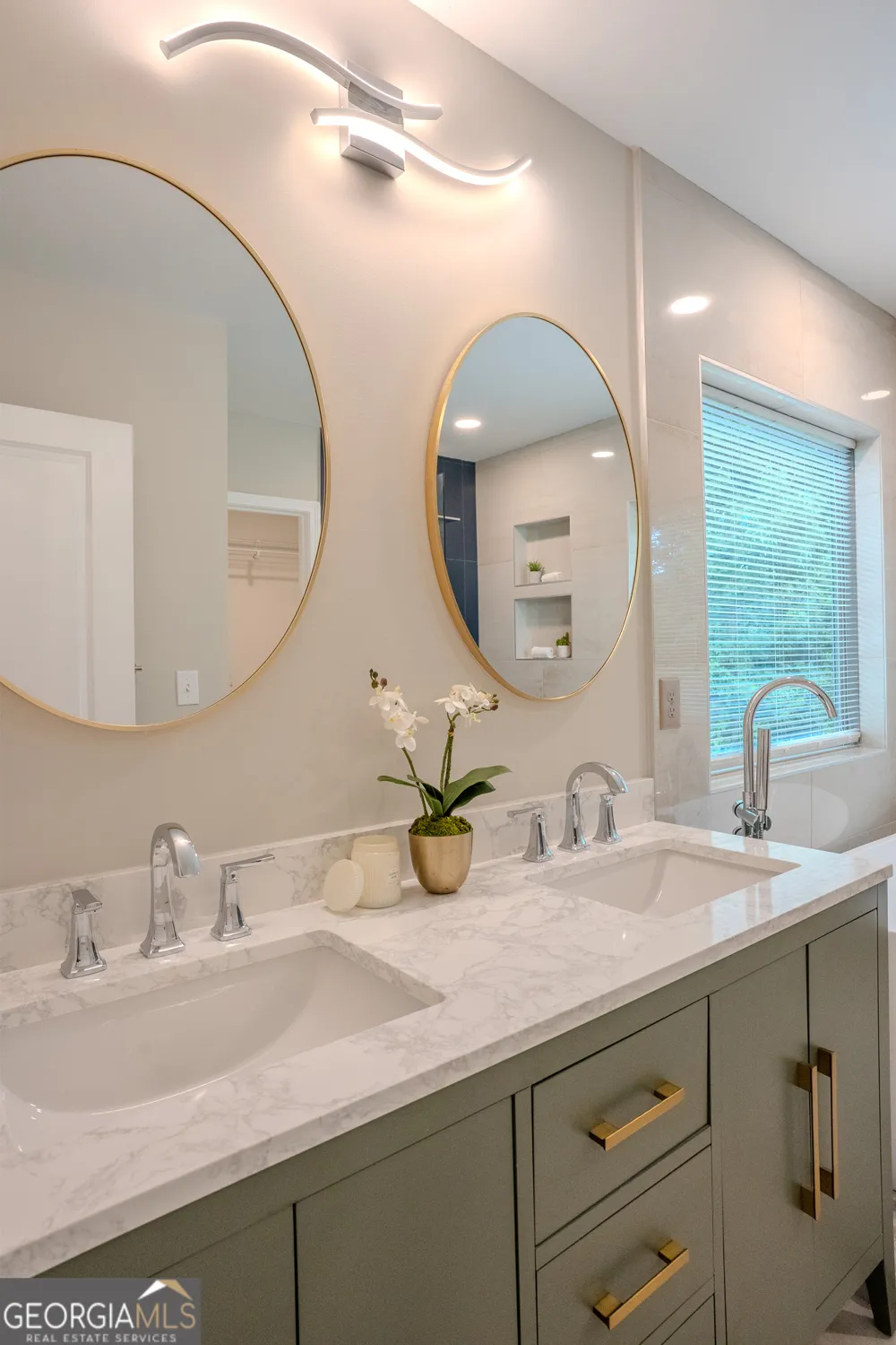 160 Rosewood CIR Covington, GA 30016