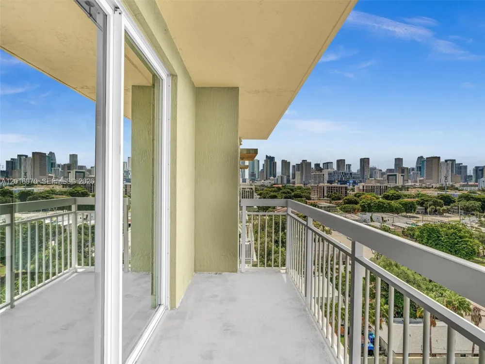816 NW 11th St #1208 Miami, FL 33136