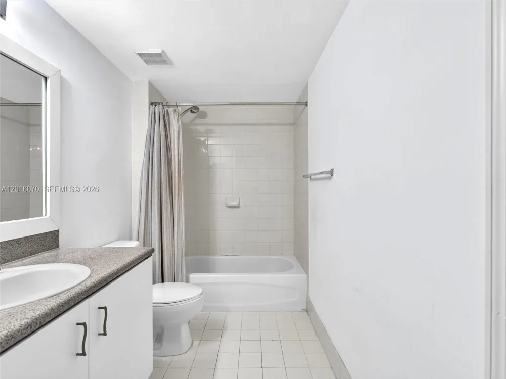 816 NW 11th St #1208 Miami, FL 33136