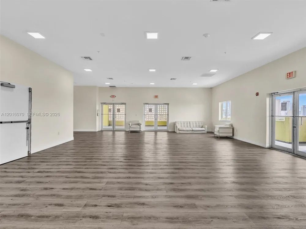816 NW 11th St #1208 Miami, FL 33136