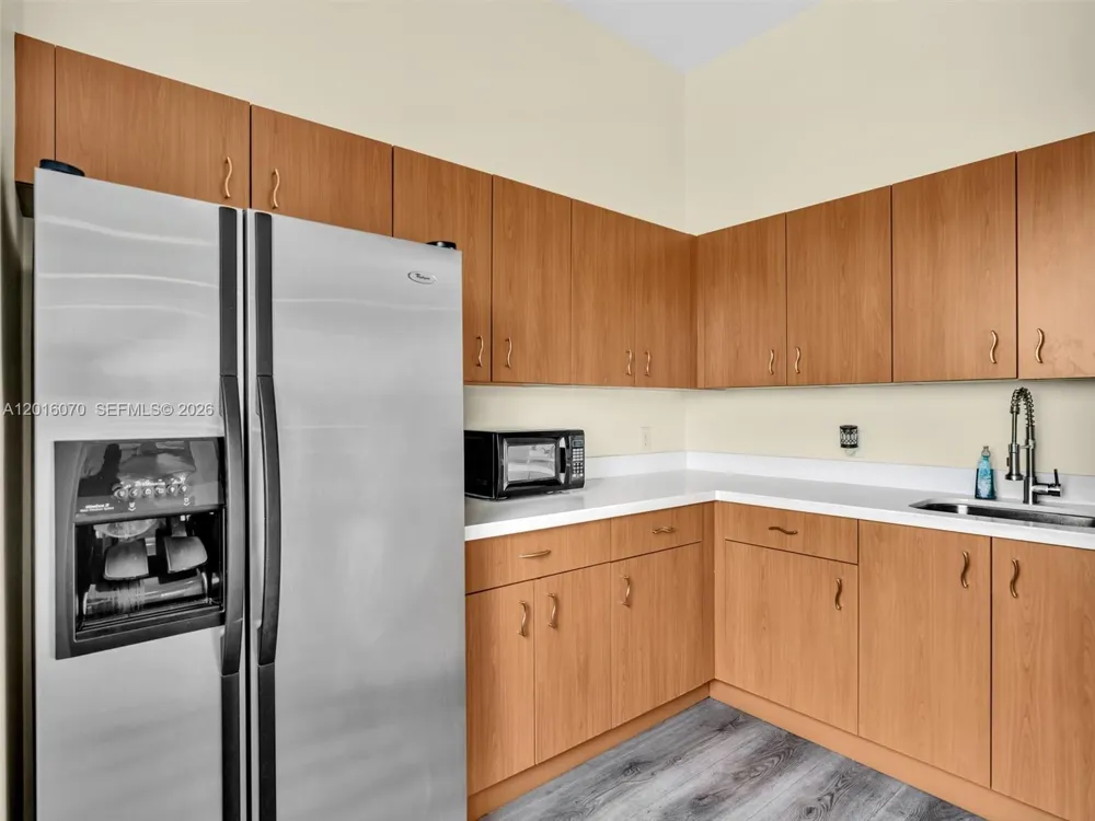 816 NW 11th St #1208 Miami, FL 33136