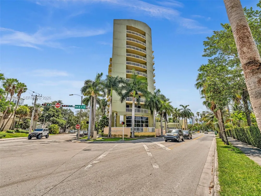 816 NW 11th St #1208 Miami, FL 33136