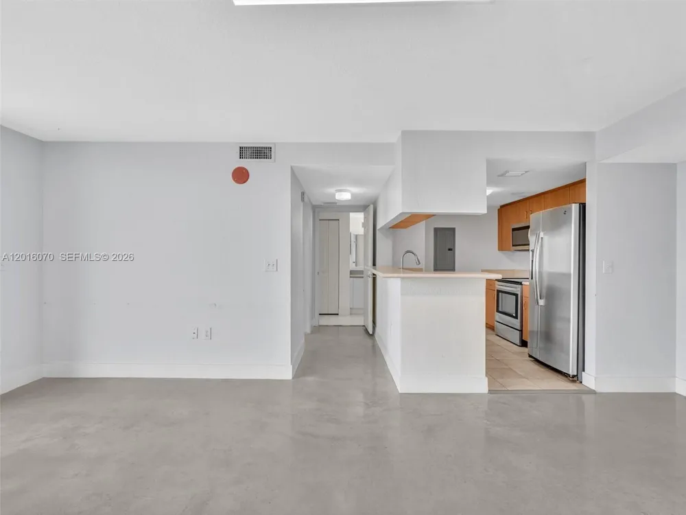 816 NW 11th St #1208 Miami, FL 33136