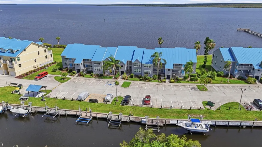 4410 WARREN AVENUE #412 Port Charlotte, FL 33953