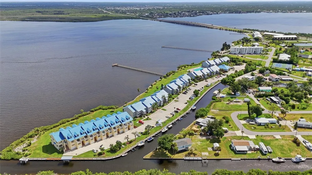 4410 WARREN AVENUE #412 Port Charlotte, FL 33953