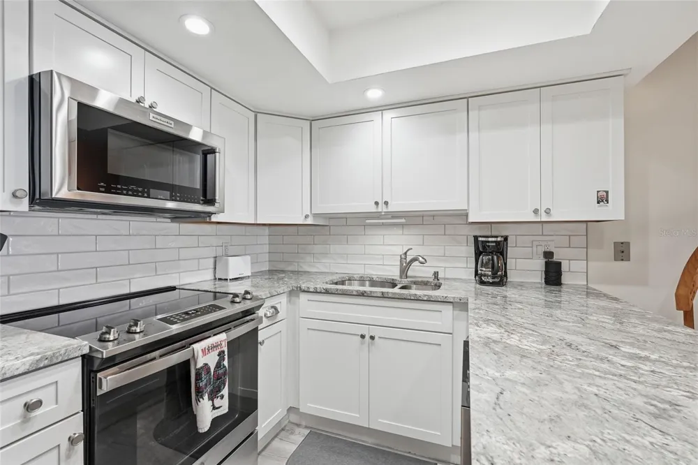 4410 WARREN AVENUE #412 Port Charlotte, FL 33953