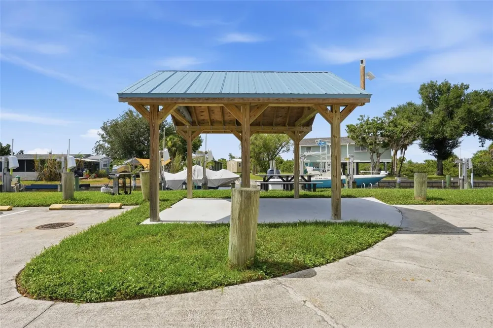 4410 WARREN AVENUE #412 Port Charlotte, FL 33953