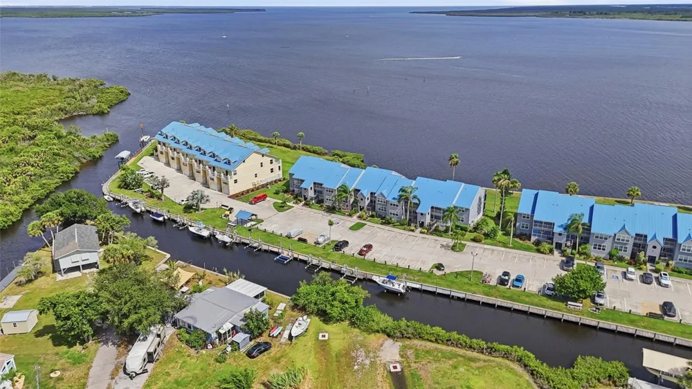 4410 WARREN AVENUE #412 Port Charlotte, FL 33953