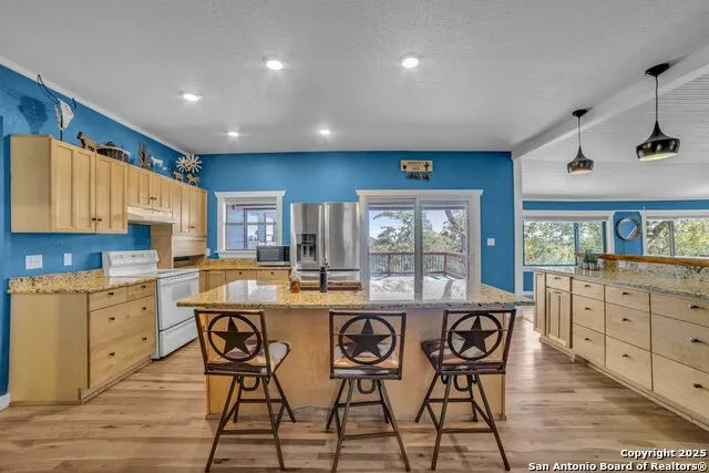 117 ANCIENT COAST RD Fredericksburg, TX 78624