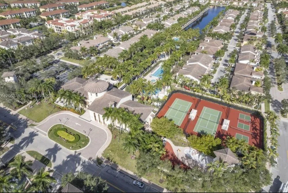 Address Not Shown Sunrise, FL 33323