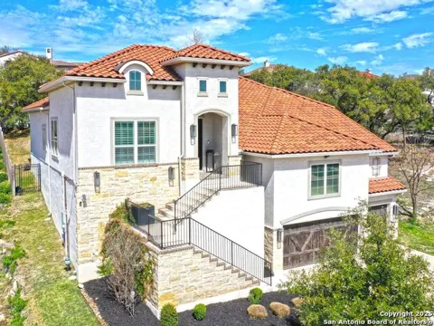 8439 Sierra Hermosa