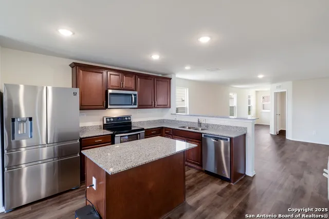 526 Wild Olive San Antonio, TX 78219