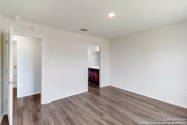 526 Wild Olive San Antonio, TX 78219