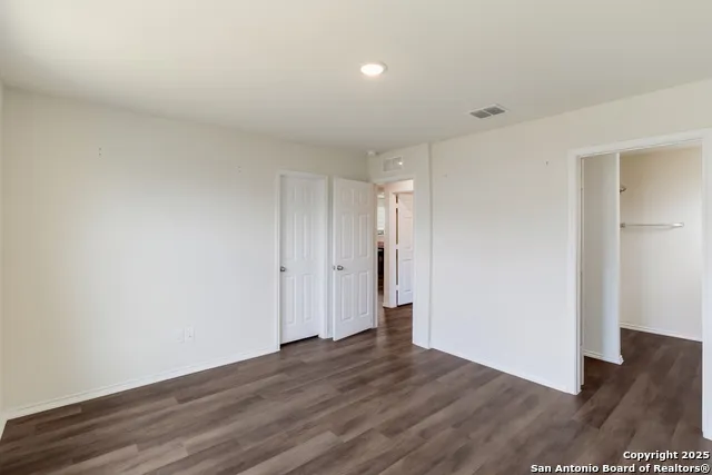 526 Wild Olive San Antonio, TX 78219
