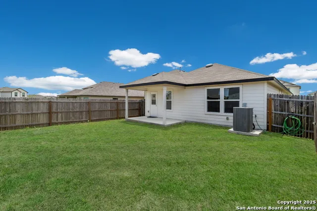 526 Wild Olive San Antonio, TX 78219
