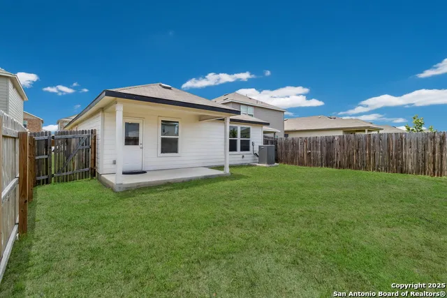 526 Wild Olive San Antonio, TX 78219