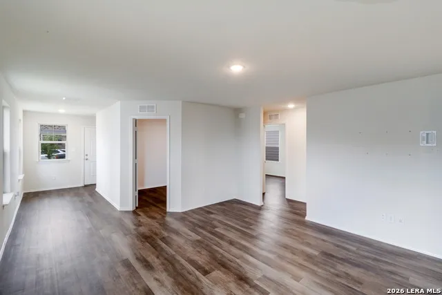 526 Wild Olive San Antonio, TX 78219