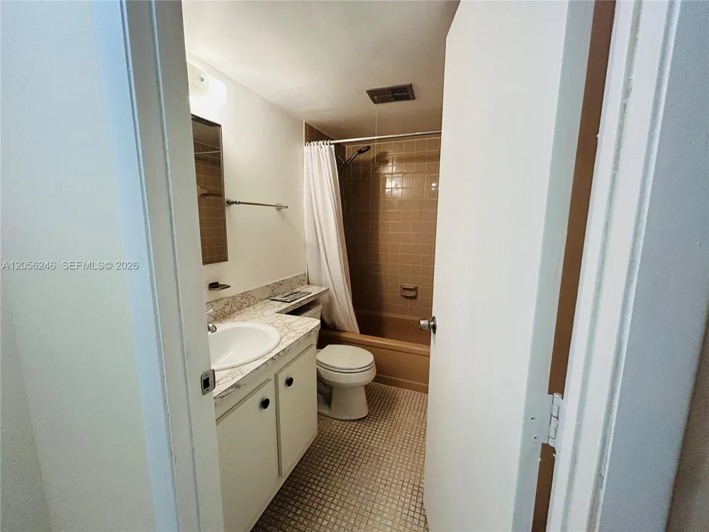 7355 NW 18th St #104 Margate, FL 33063