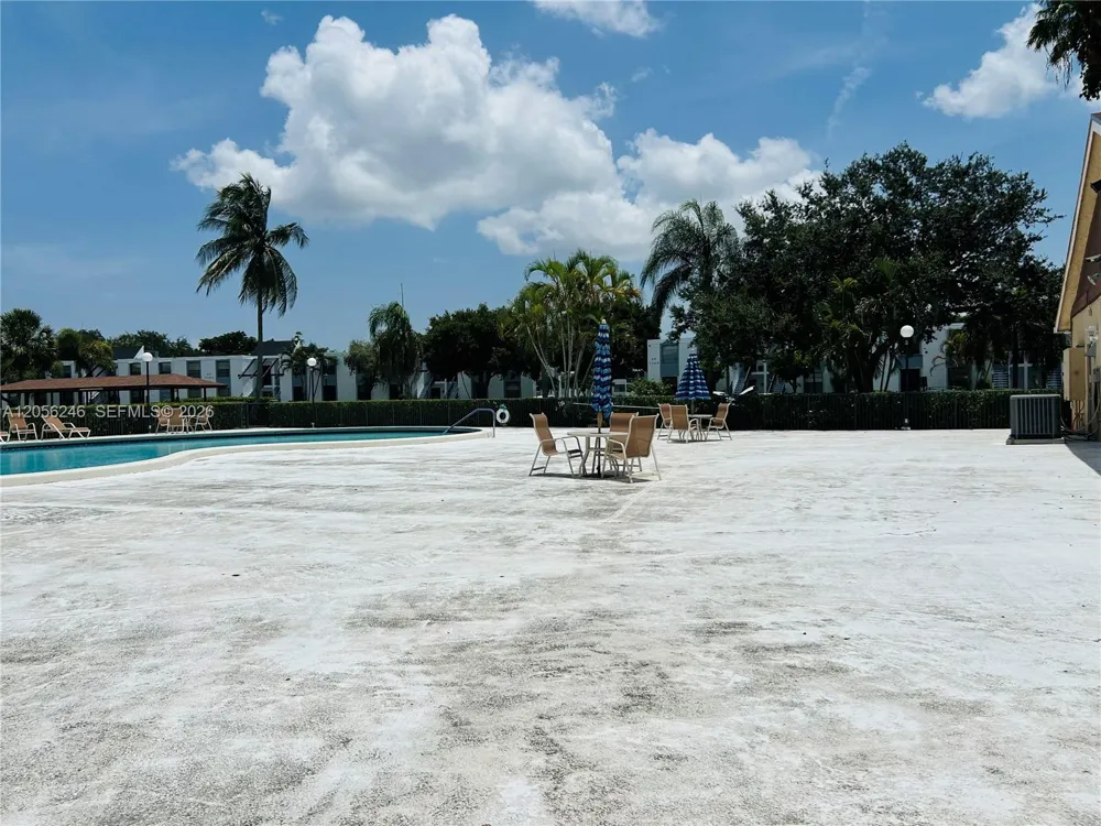 7355 NW 18th St #104 Margate, FL 33063