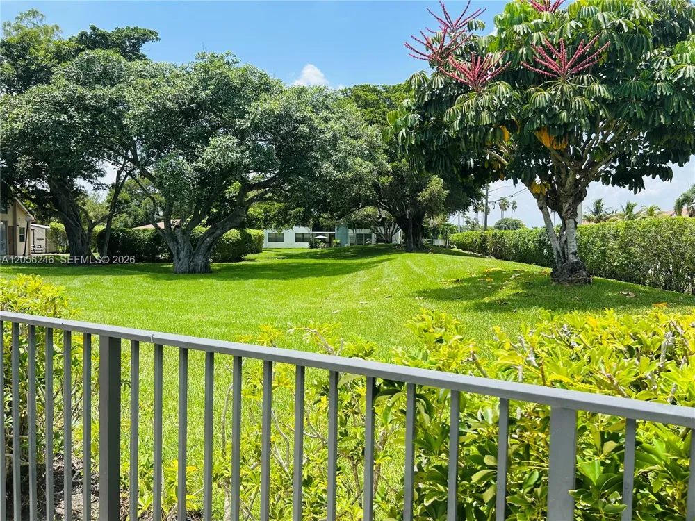 7355 NW 18th St #104 Margate, FL 33063