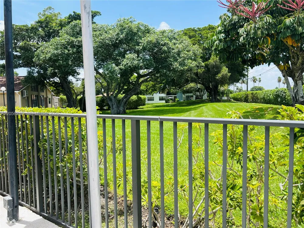 7355 NW 18th St #104 Margate, FL 33063
