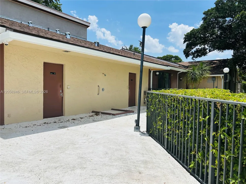 7355 NW 18th St #104 Margate, FL 33063