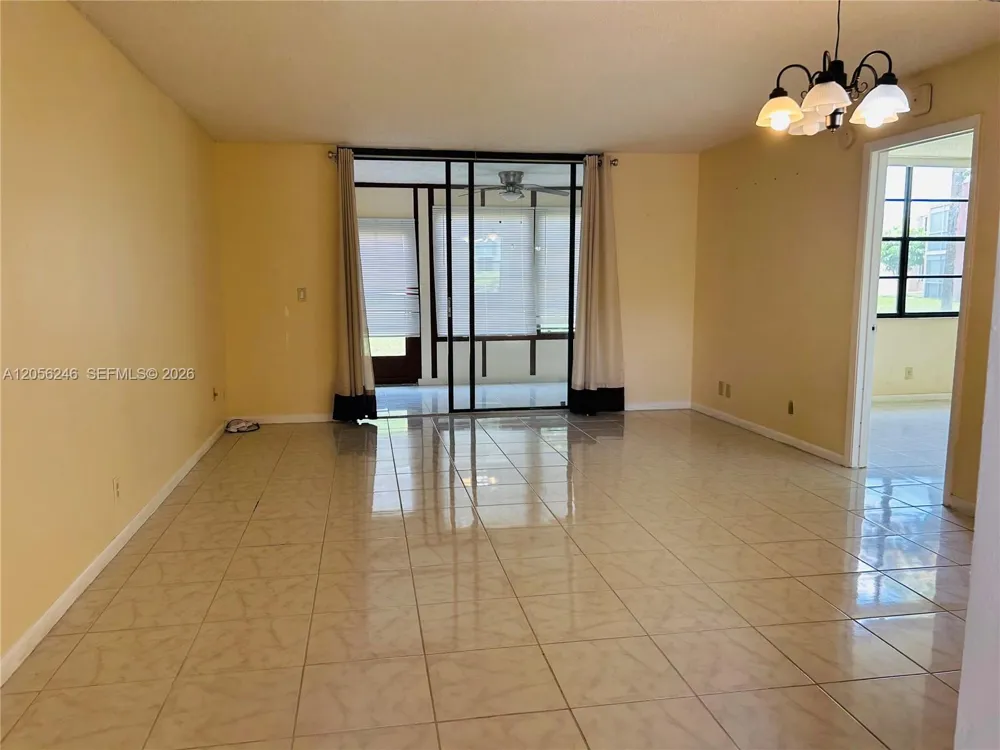 7355 NW 18th St #104 Margate, FL 33063