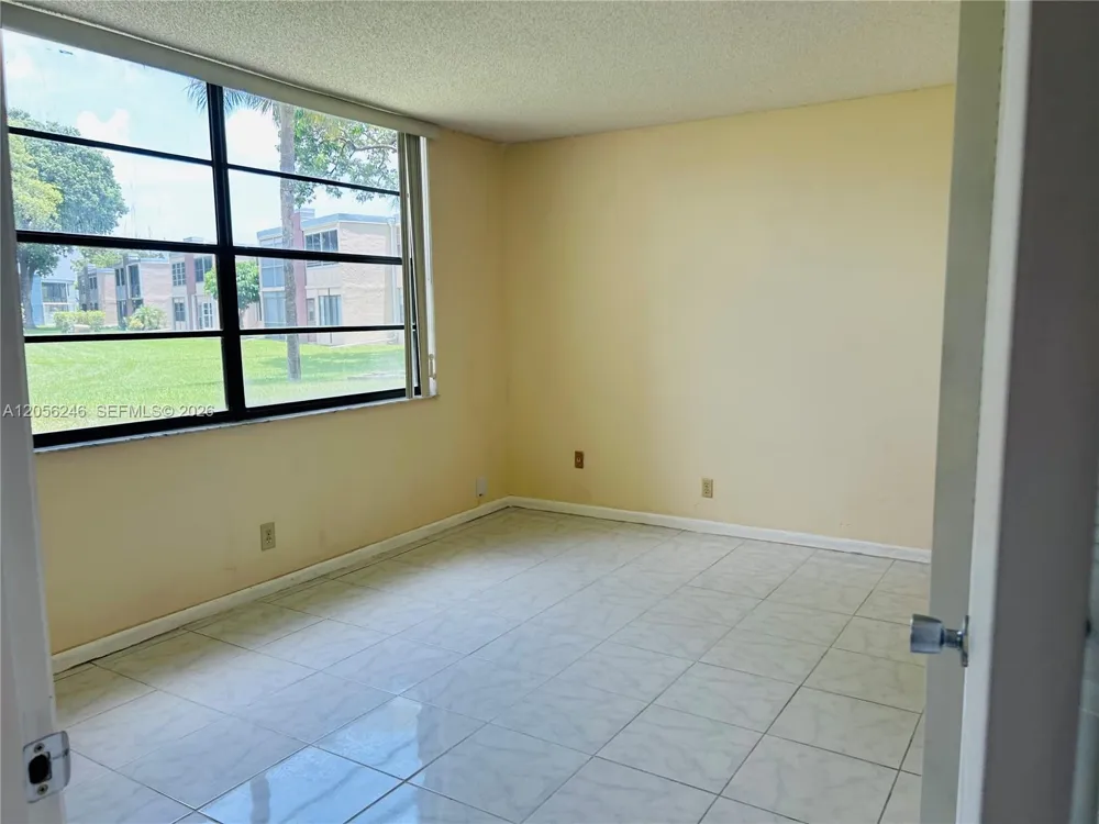 7355 NW 18th St #104 Margate, FL 33063