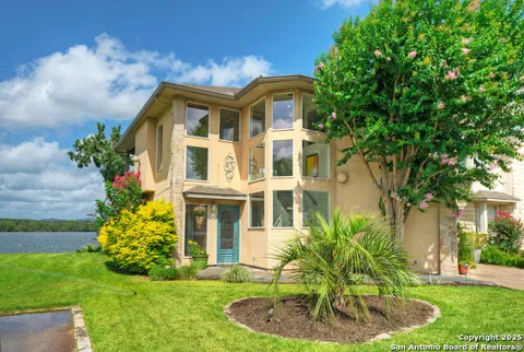 204 Waterway Dr