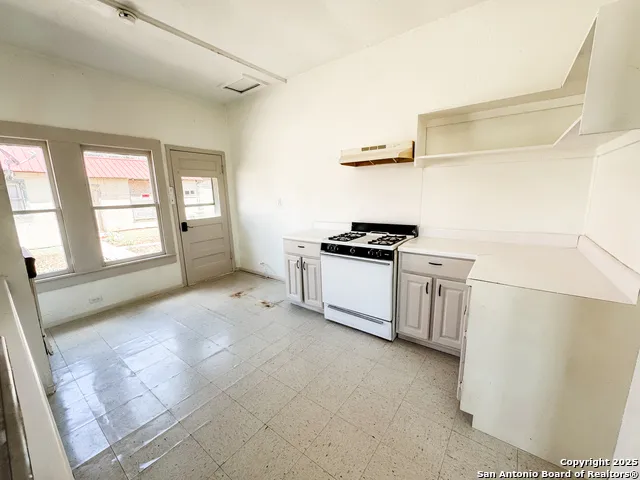 102 Fort Brackettville, TX 78832