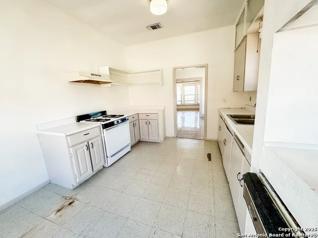 102 Fort Brackettville, TX 78832