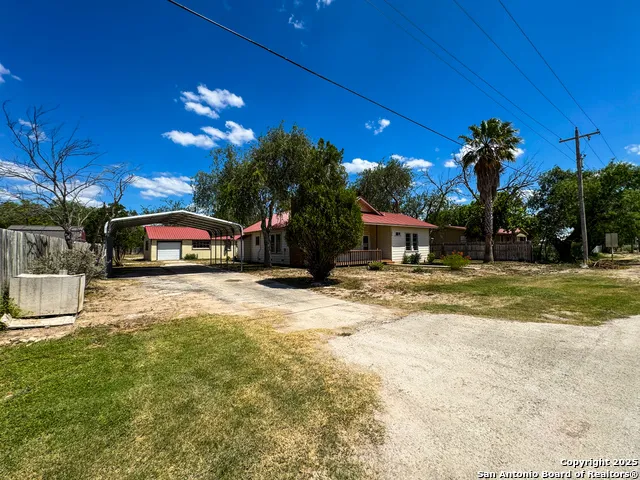 102 Fort Brackettville, TX 78832