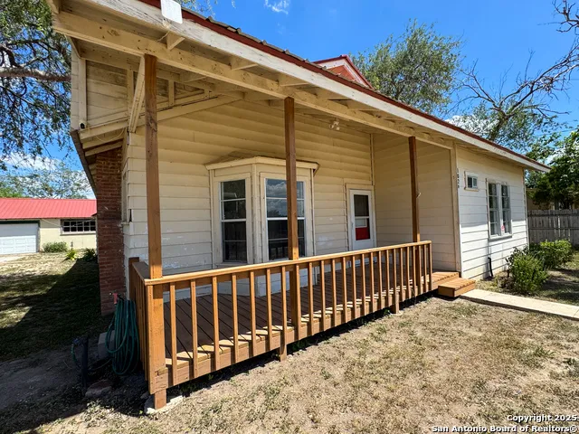 102 Fort Brackettville, TX 78832