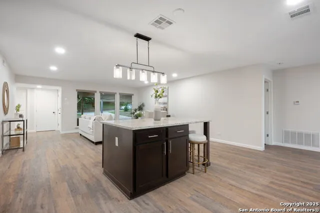 929 Morningside Terrell Hills, TX 78209