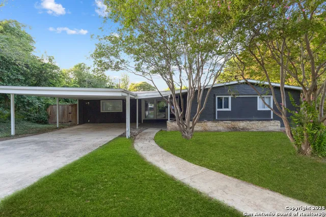 929 Morningside Terrell Hills, TX 78209