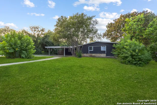 929 Morningside Terrell Hills, TX 78209