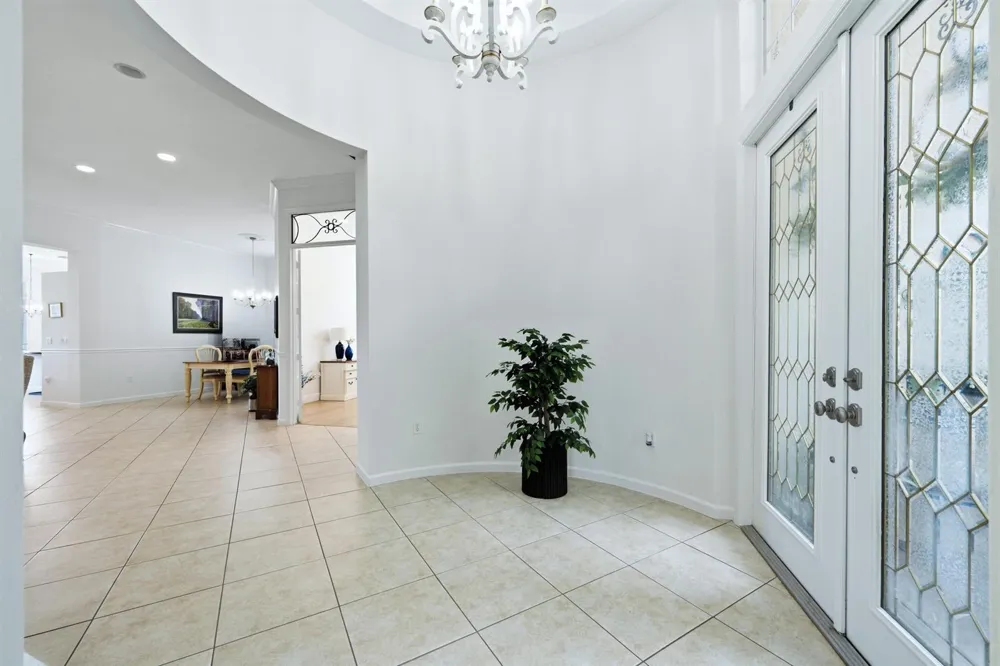 9857 VIA GRANDE W Wellington, FL 33411