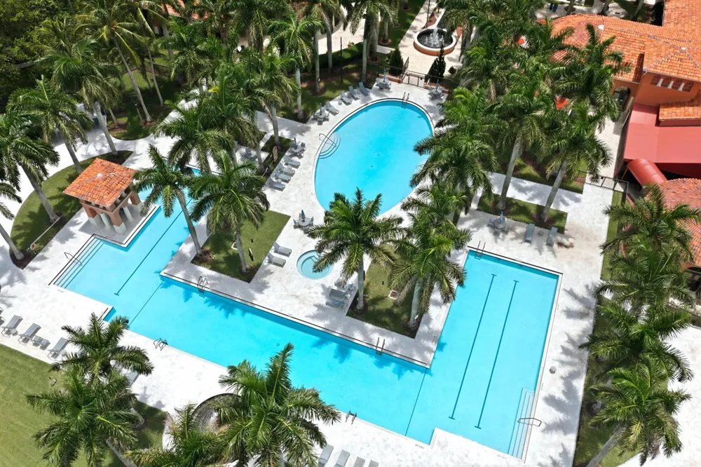 9857 VIA GRANDE W Wellington, FL 33411
