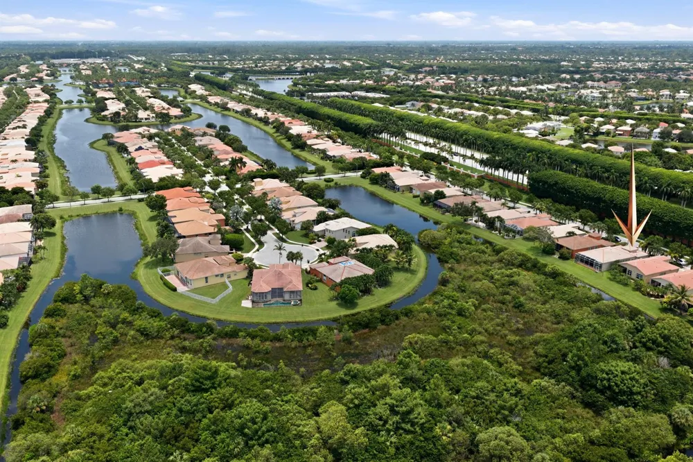 9857 VIA GRANDE W Wellington, FL 33411