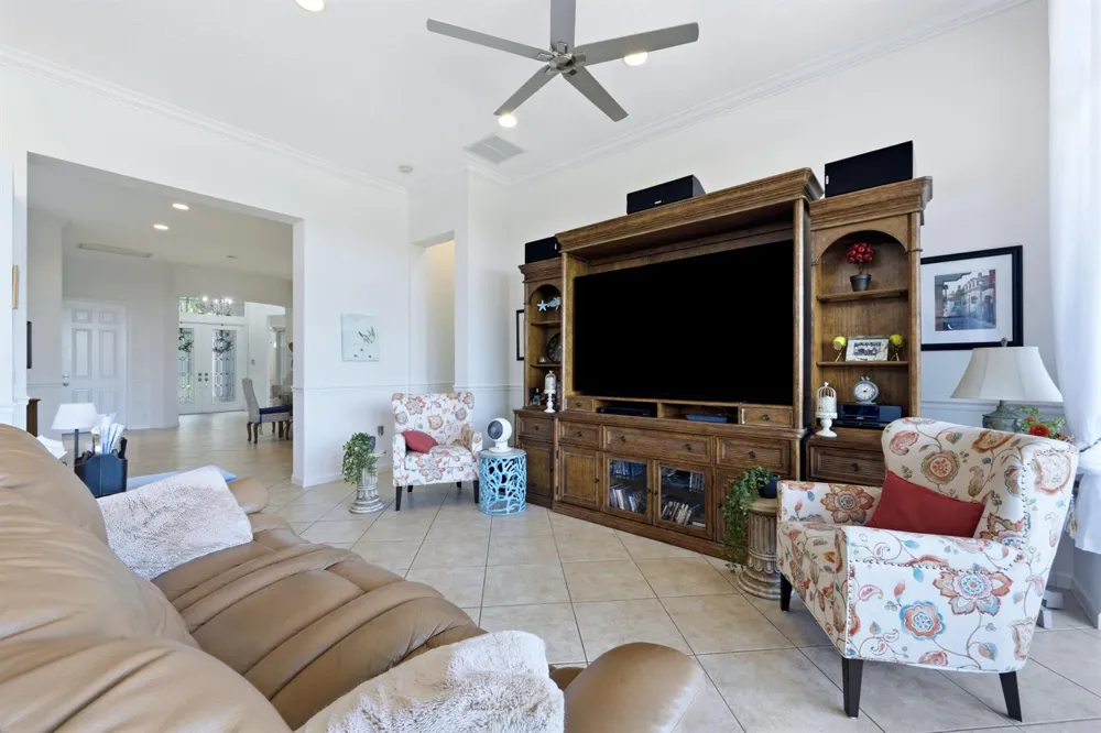 9857 VIA GRANDE W Wellington, FL 33411