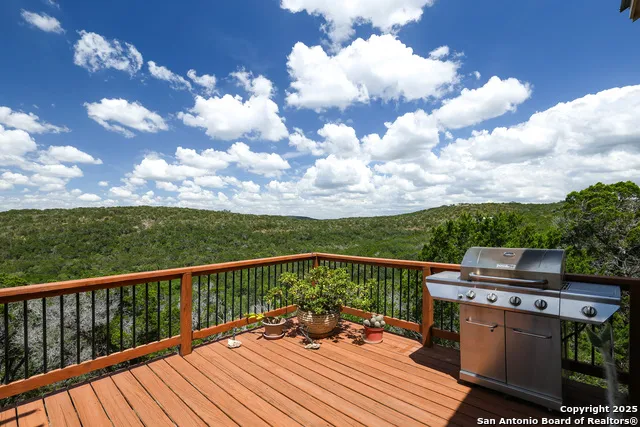 776 County Road 270 Mico, TX 78056
