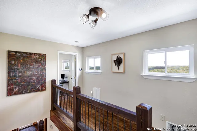 776 County Road 270 Mico, TX 78056