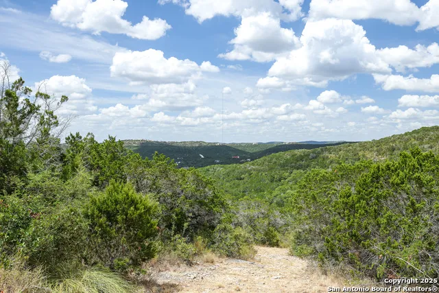 776 County Road 270 Mico, TX 78056