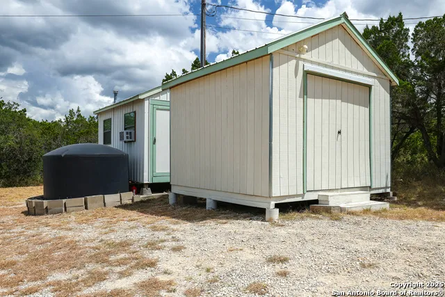 776 County Road 270 Mico, TX 78056