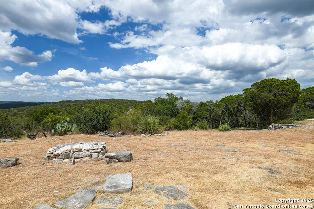 776 County Road 270 Mico, TX 78056
