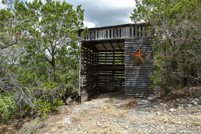 776 County Road 270 Mico, TX 78056