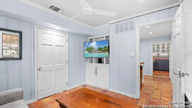 2323 Terminal Loop McQueeney, TX 78123