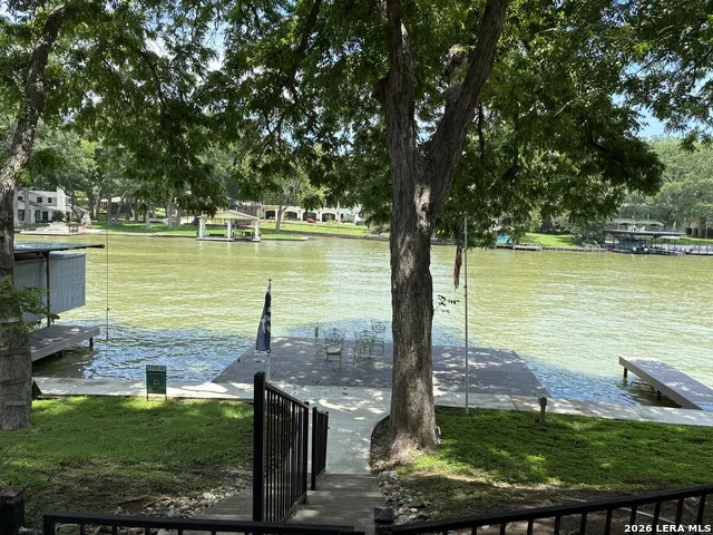 2323 Terminal Loop McQueeney, TX 78123