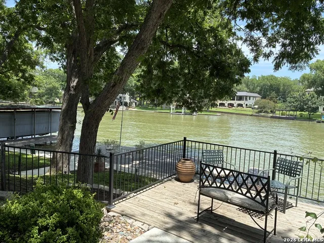 2323 Terminal Loop McQueeney, TX 78123
